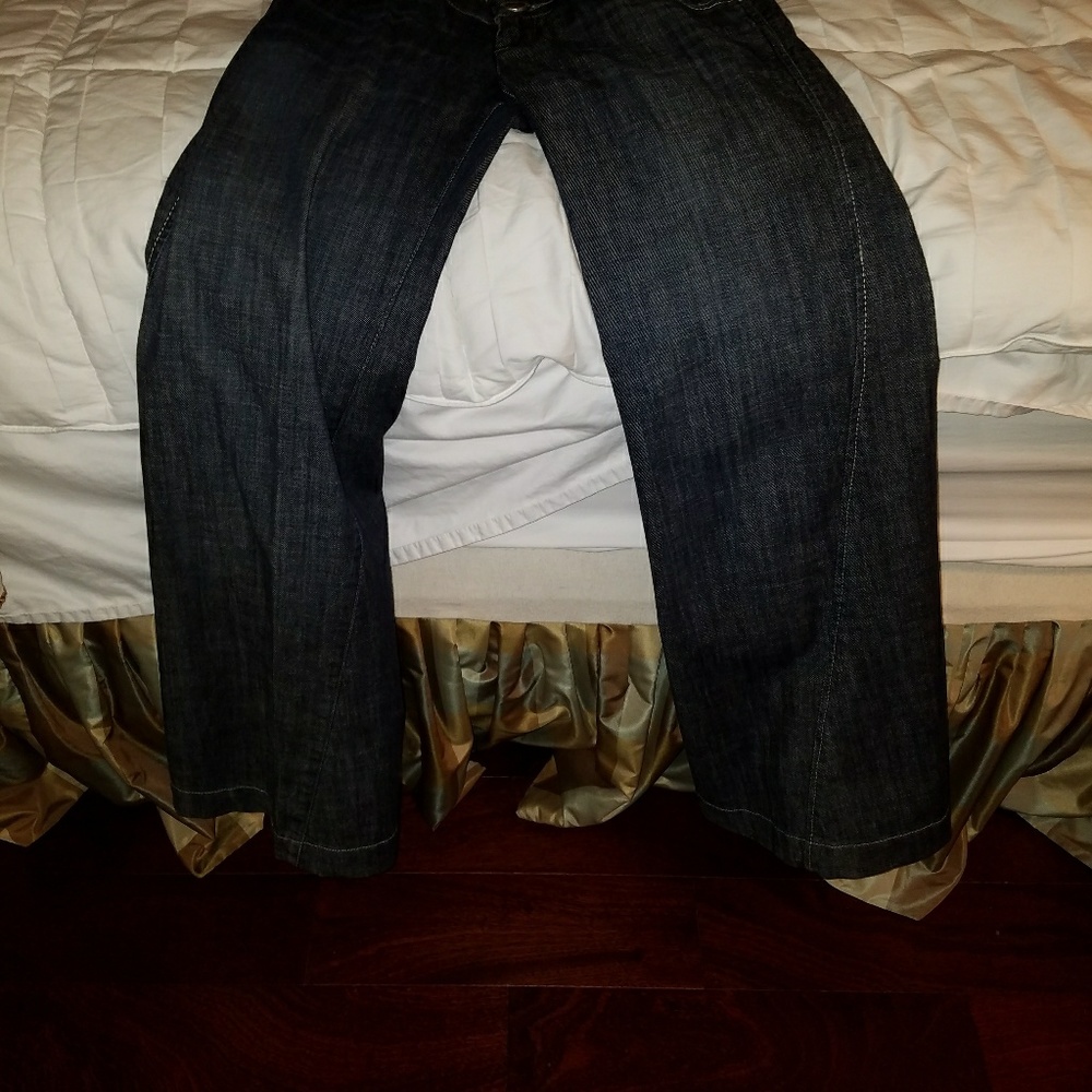 Jeans - Picture 3 of 4